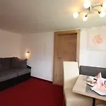 Haus Sonnenhang Гостевой дом